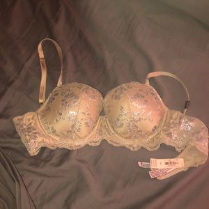 NWT rare Victoria’s Secret bra